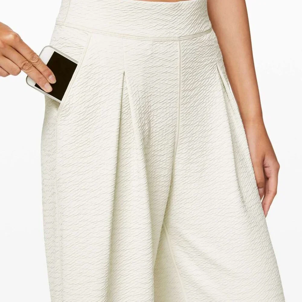 lululemon athletica Textured Cream Wide-Leg Cropped Pants